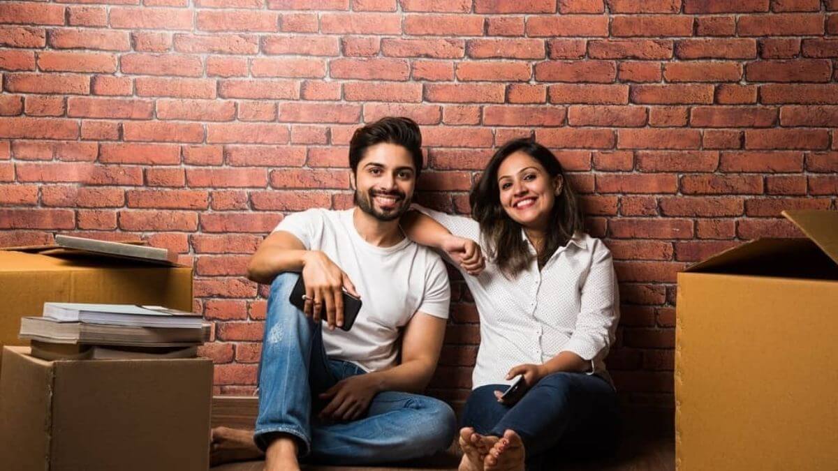 right age to buy a house in india